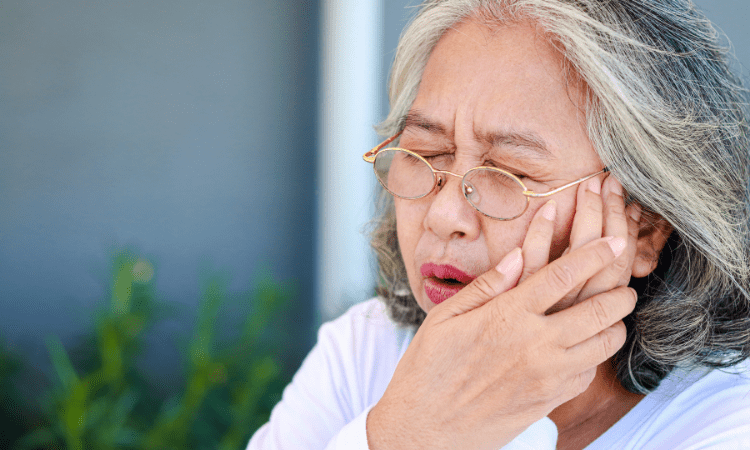 Understanding when to see a dentist could prevent future complications. Not all jaw pain requires immediate attention.